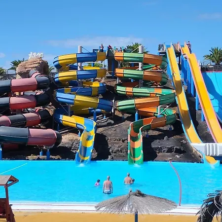 Sara & Gino's House Apartamento Corralejo