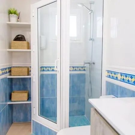 Sara & Gino's House Lägenhet *